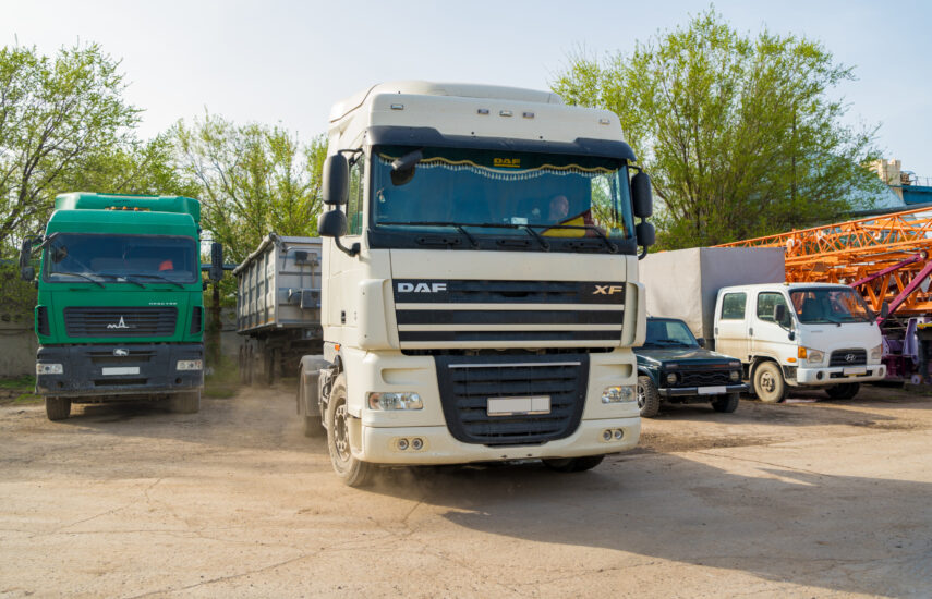 Грузовой тягач седальный DAF FT XF105 460